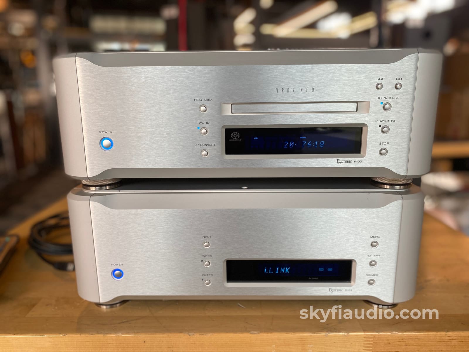 Esoteric P-03 Cd Transport & D-03 Dac + Digital