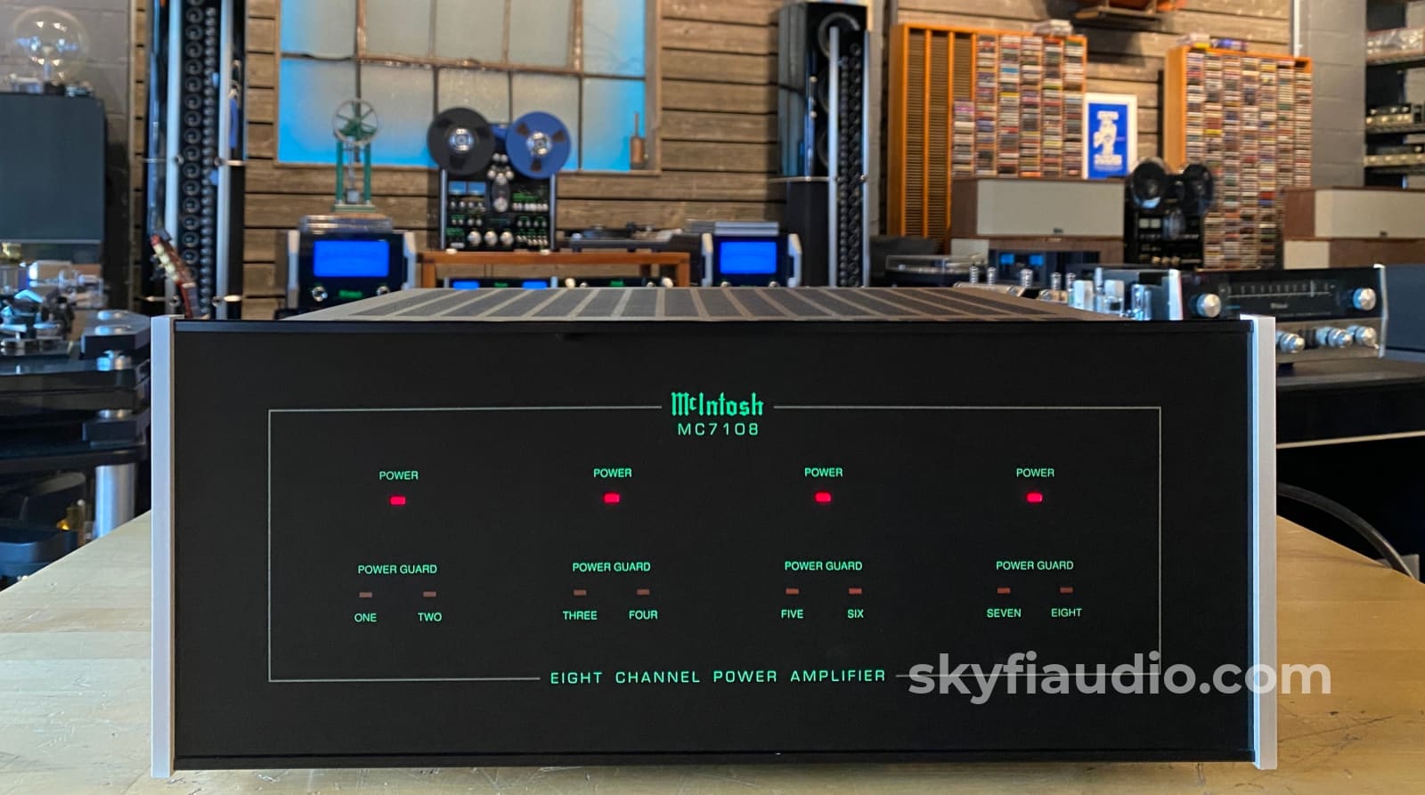 Mcintosh Mc7108 - 8 Channel Amplifier Configurable! Amplifier