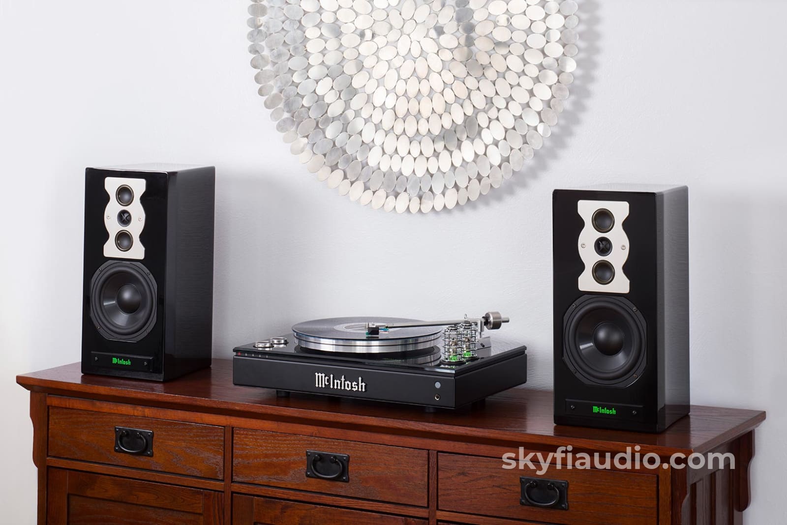 Mcintosh Mti100 Integrated Turntable With Sumiko Cartridge - New
